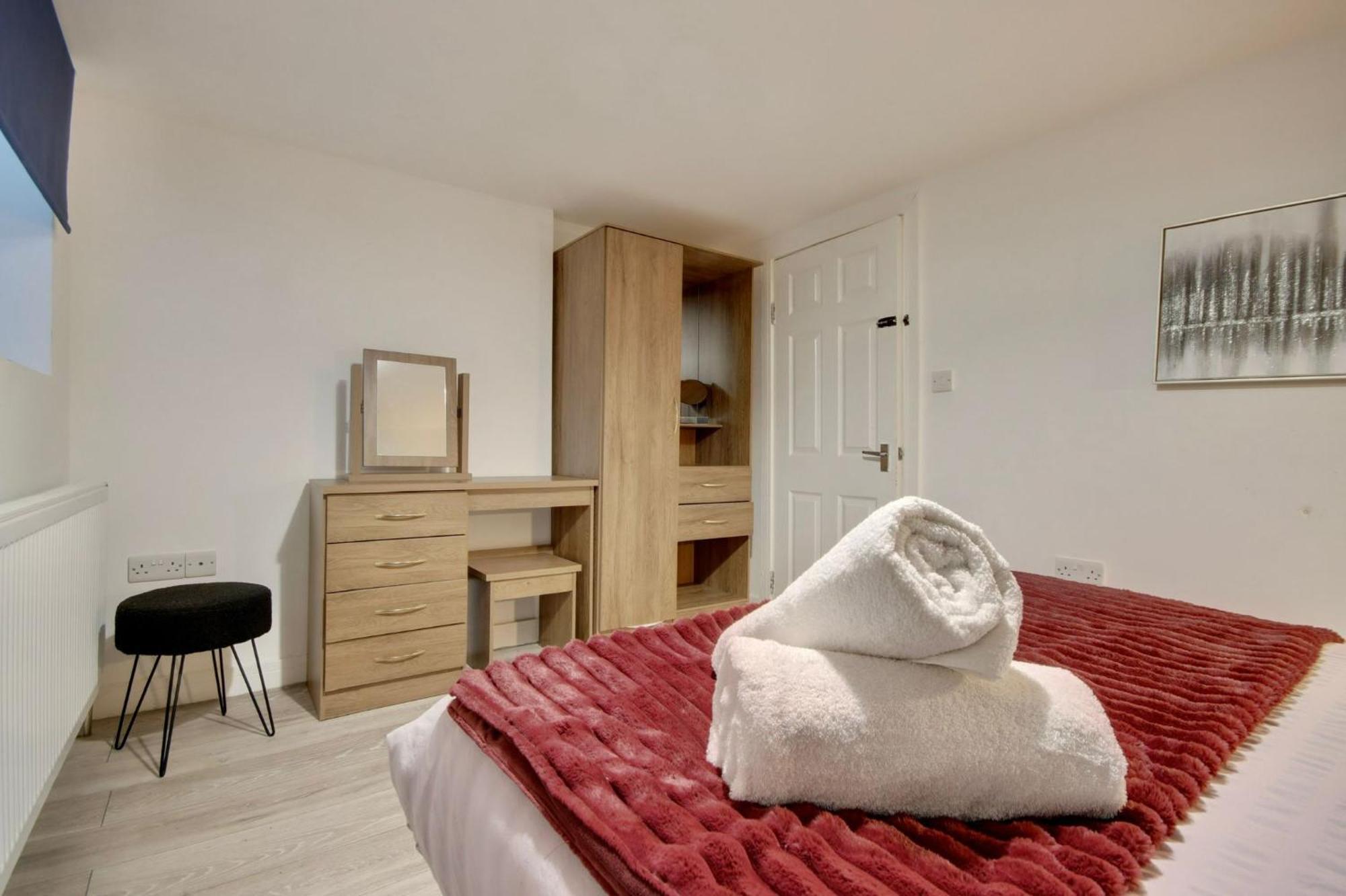Southsea Getaway Apartment With Pool Table And Hot Tub Portsmouth Exteriér fotografie