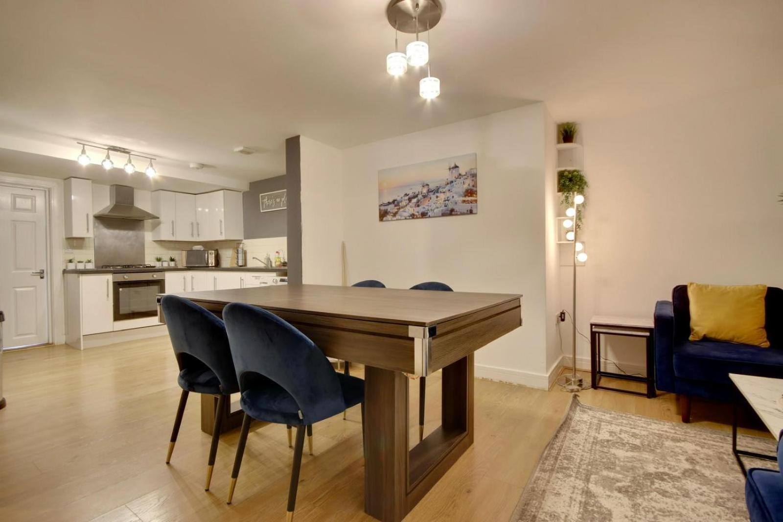Southsea Getaway Apartment With Pool Table And Hot Tub Portsmouth Exteriér fotografie